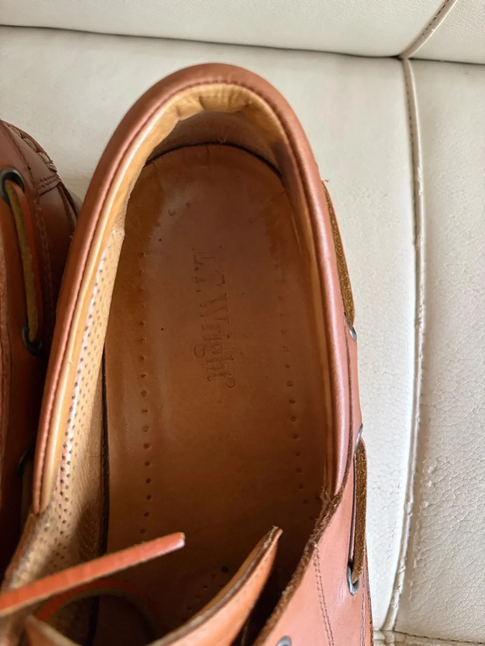 Venezia Tan Leather Boat Shoes with Contrasting Laces
